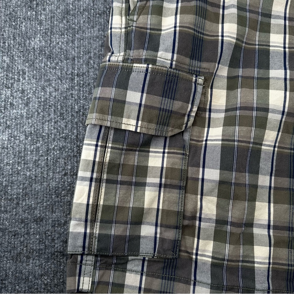 LL‎ Bean Shorts Mens 40 Plaid 9" Cargo Y2K Outdoor Casual Beach Green Blue Beige - Picture 3 of 12